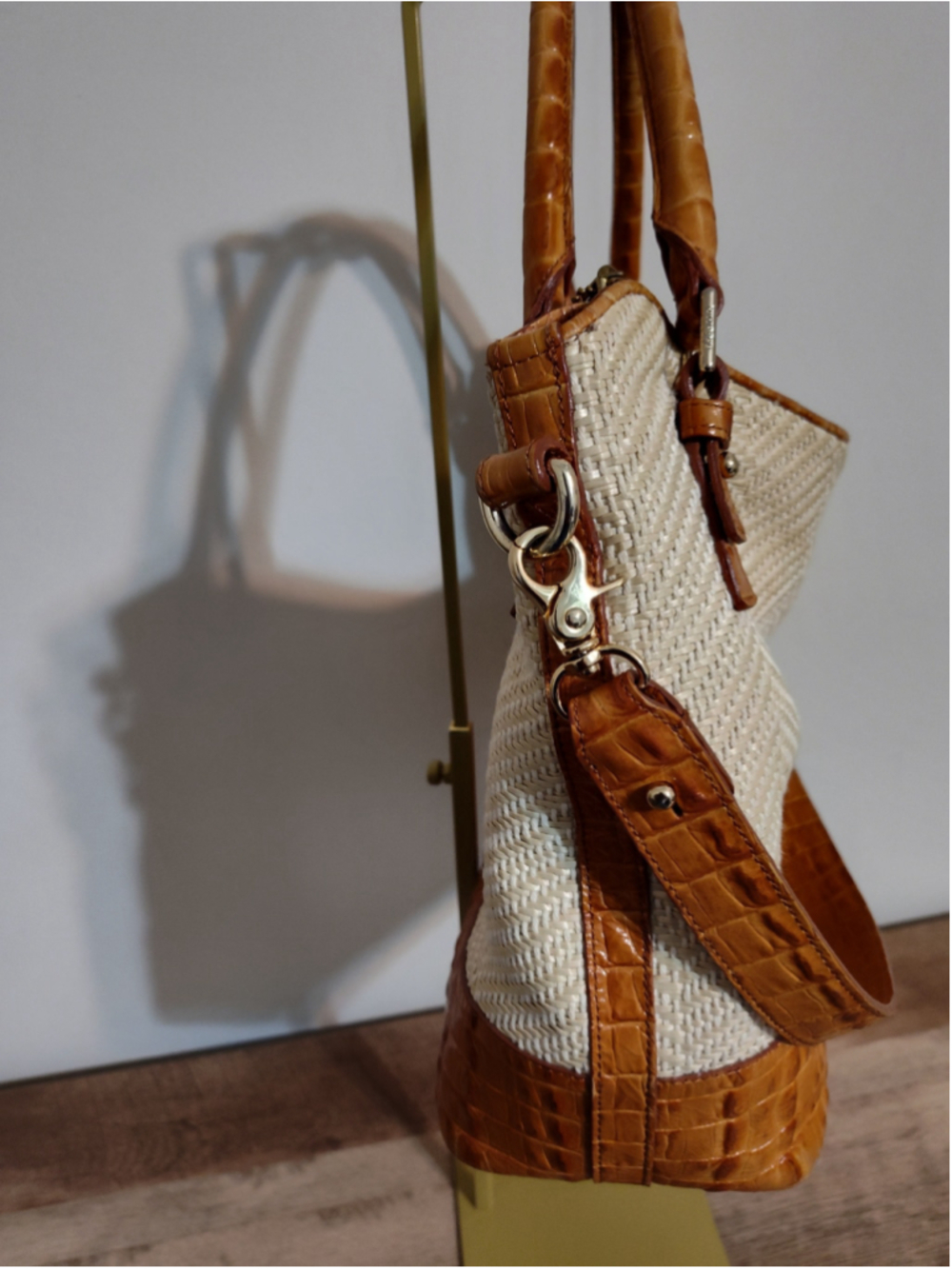 Women's Brahmin Shoulder Bag One Size Beige Brown Woven Leather - Picture 5 of 16